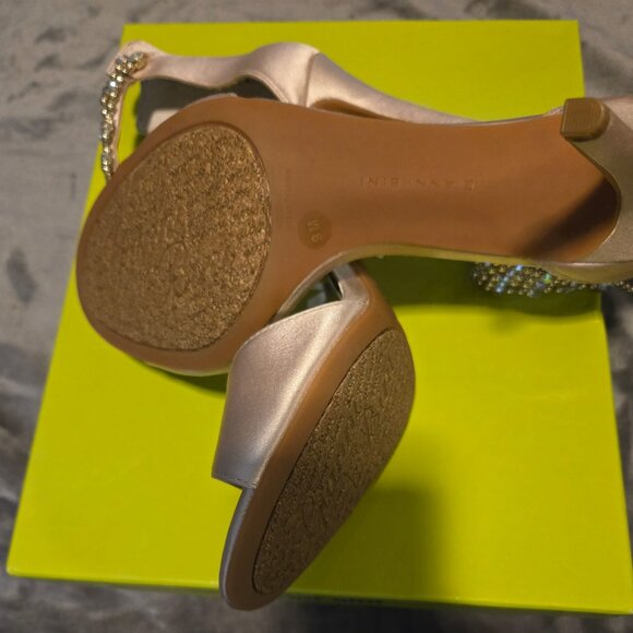 NIB Gianni Bini Gracelynn Gold Dust Heels 9M - Picture 5 of 9
